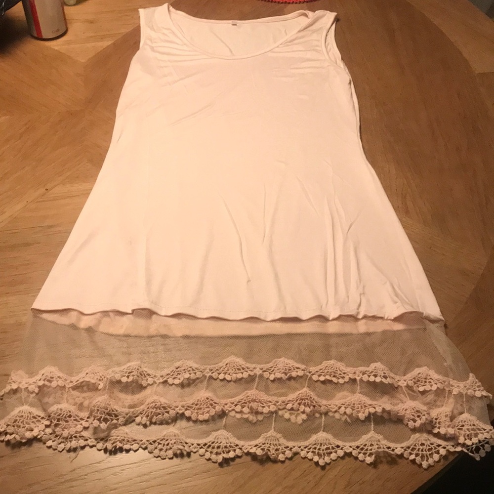 Women’s Sleeveless shirt Medium